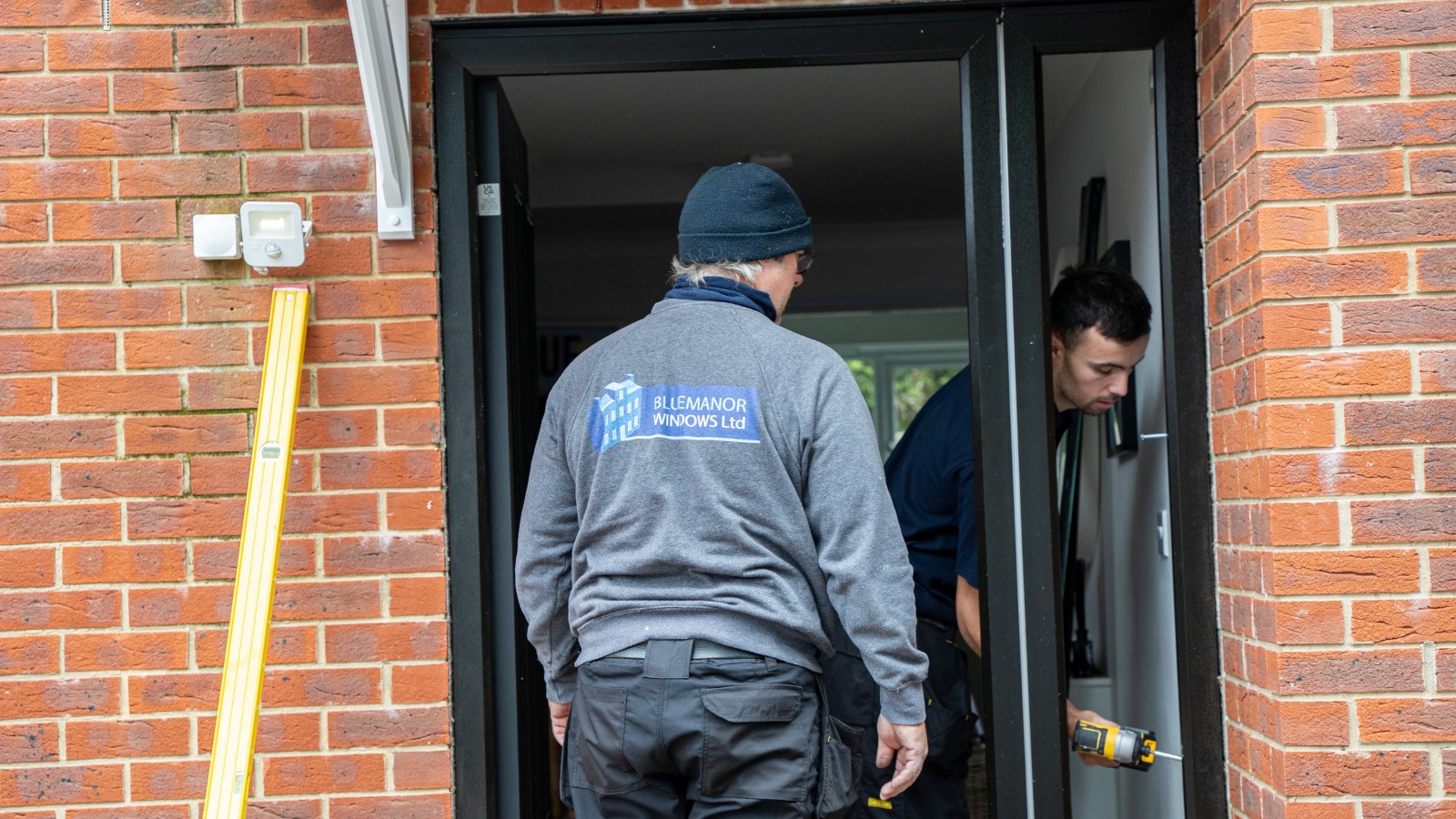 Bluemanor Windows installing Antony Costa's Edinburgh door