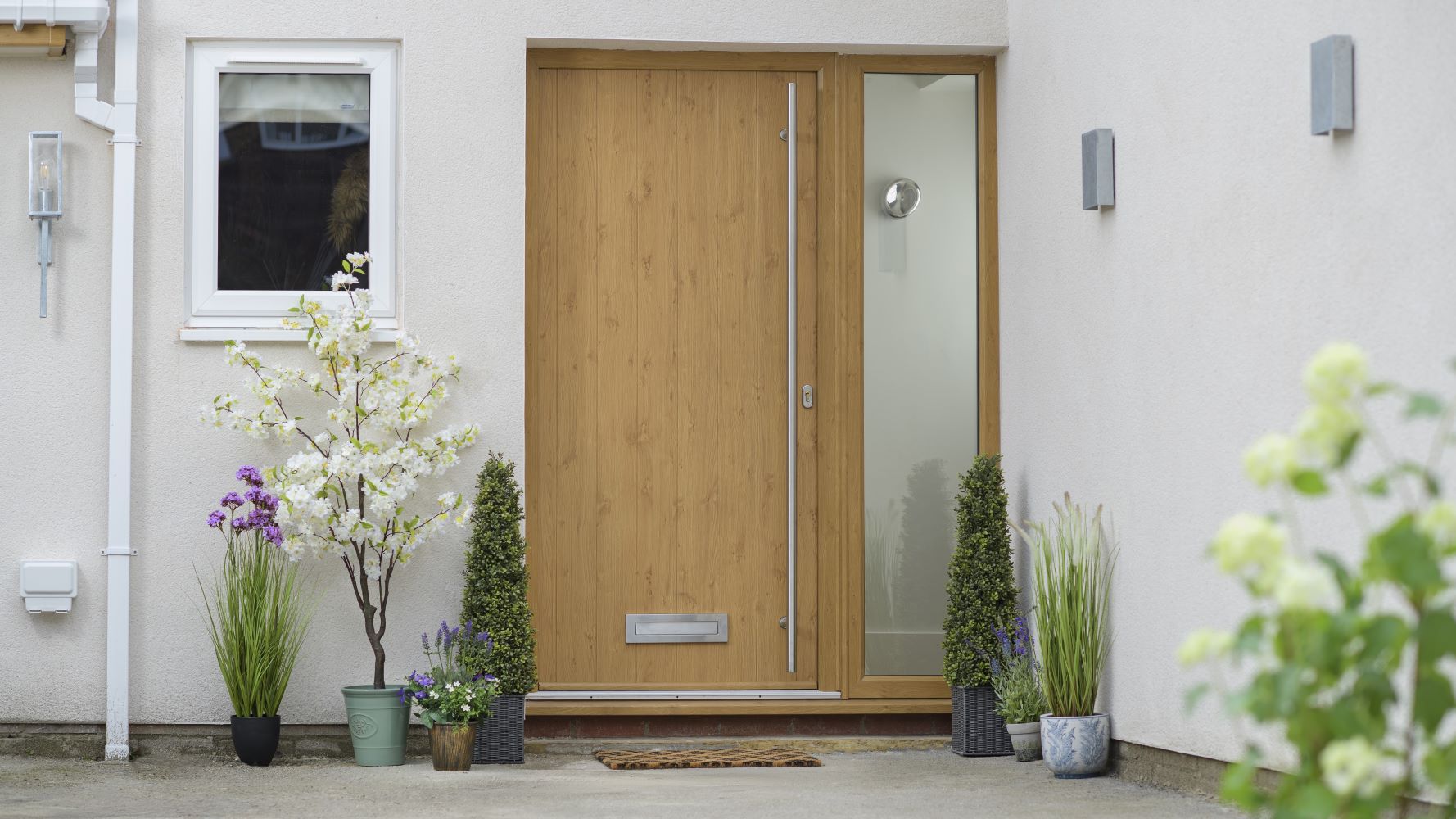 Gemma Lomas Jones Flint Solid in Irish Oak on her 1960s home